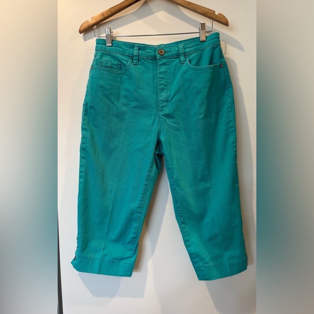 FDJ French Dressing Jeans - teal cotton capris size 6 New without tags!